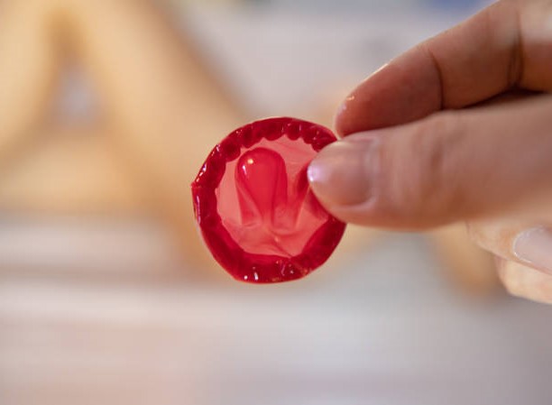 ► А вы знаете, что презервативы нельзя носить в кармане брюк или кошельке? Представляем 10 фактов, которые вы должны знать о презервативах!