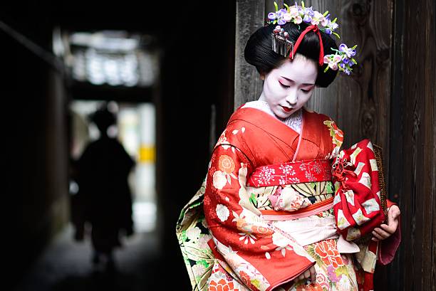 ► Искусство соблазнения по-японски: чему нужно поучиться у гейш?
