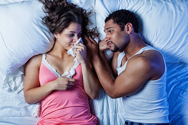 ► Что нужно знать о сексе при простуде одного из партнёров?