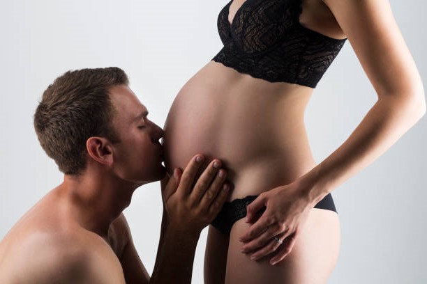 ► Секс во время беременности не запрещен, но имеет некоторые ограничения! Когда нужно воздержаться от секса во время беременности?