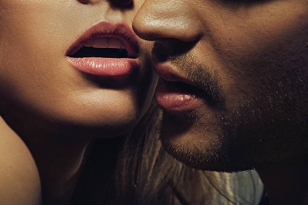 ► 10 видов поцелуев, и их значение из книги «Наука поцелуя»