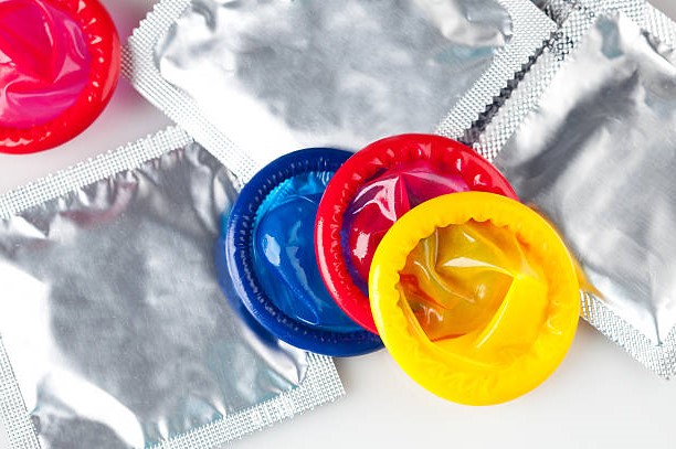 Секс с презервативом