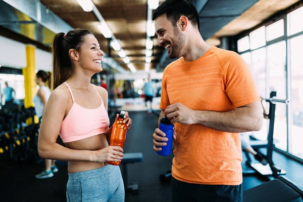 Язык тела: как узнать, что ты нравишься мужчине