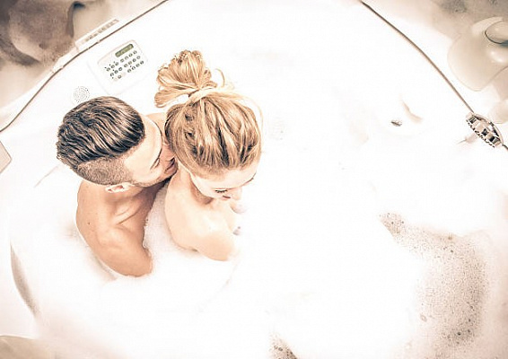 Как правильно заниматься сексом в душе?