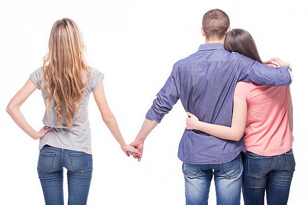 7 признаков того, что ваш новый парень не забыл свою бывшую