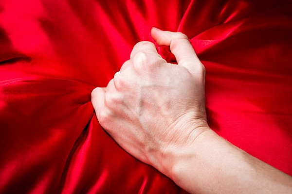 Почему секс может причинять боль?