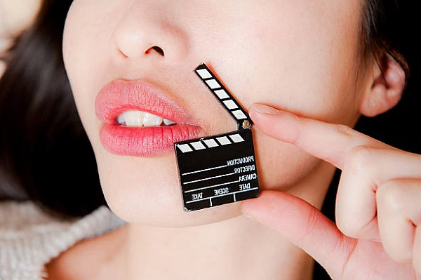 10 пикантных вопросов известной порноактрисе