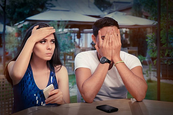 Неудачный флирт: 7 фатальных женских ошибок
