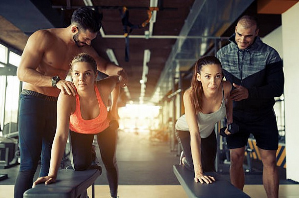 Топ-7 мест для знакомств