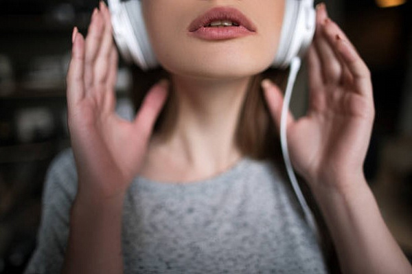 Почему музыка дает нам те же эмоции, что и секс?