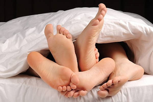 10 лучших поз для секса втроем